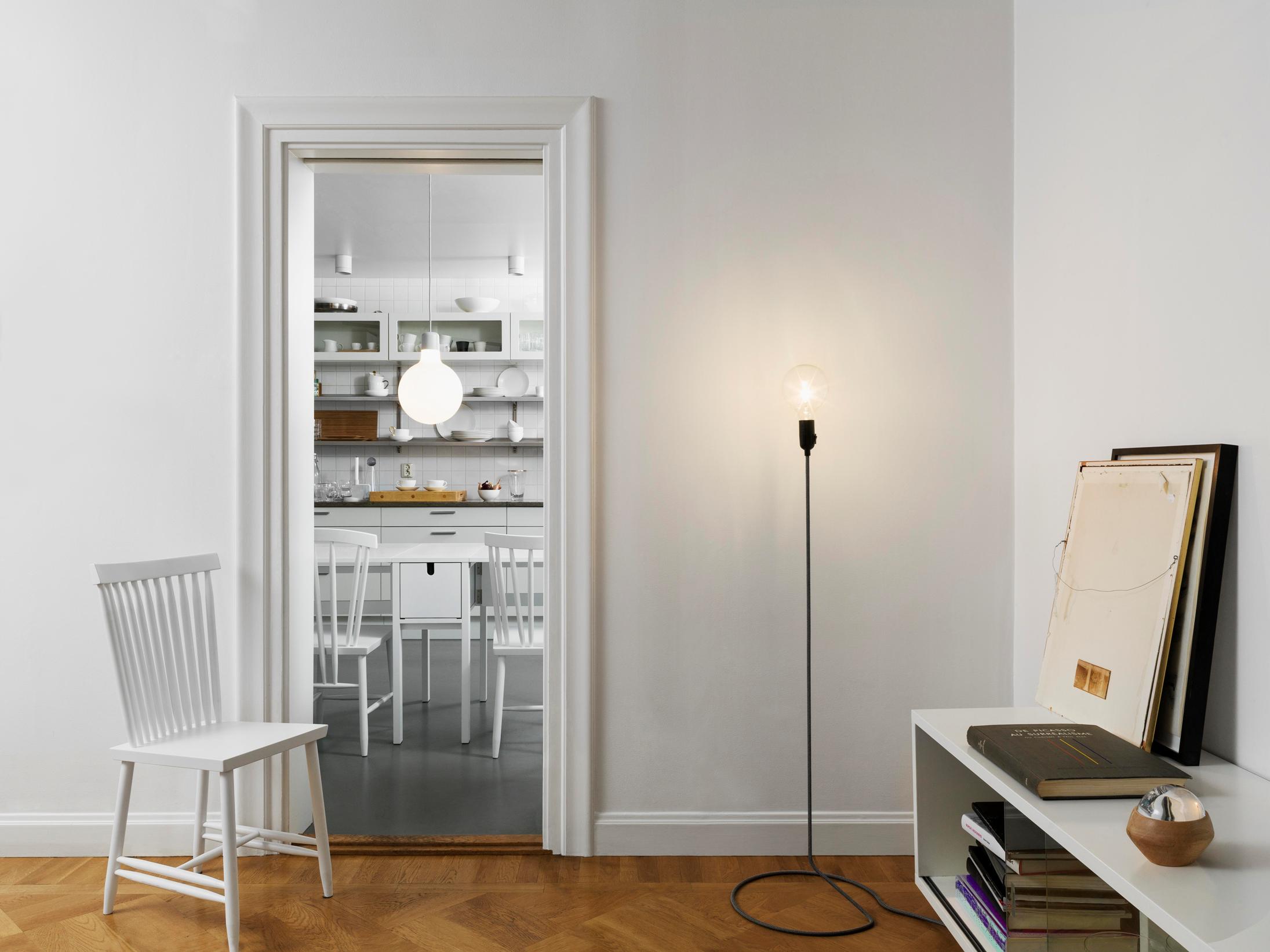 Design-House-Stockholm-sedia-Family-N2-Bianca-3