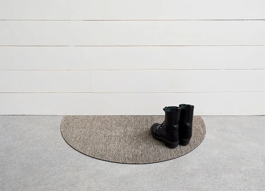 Welcome Mat in Heathered Pebble