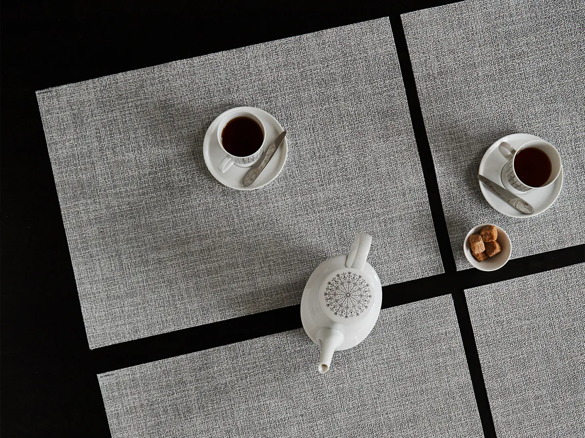 table_boucle_moon_chilewich