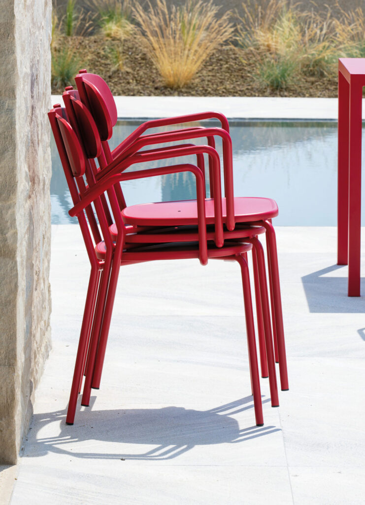 FOX FO100 stackable metal Vermobil chair