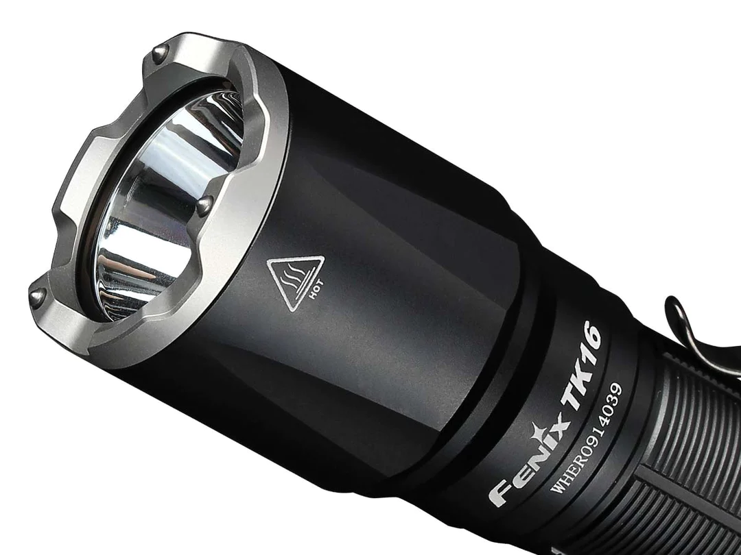 Torcia Tattica Led TK16 V2.0 3100 Lumen Fenix