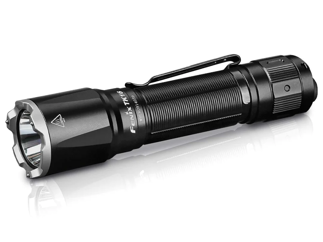 Torcia Tattica Led TK16 V2.0 3100 Lumen Fenix