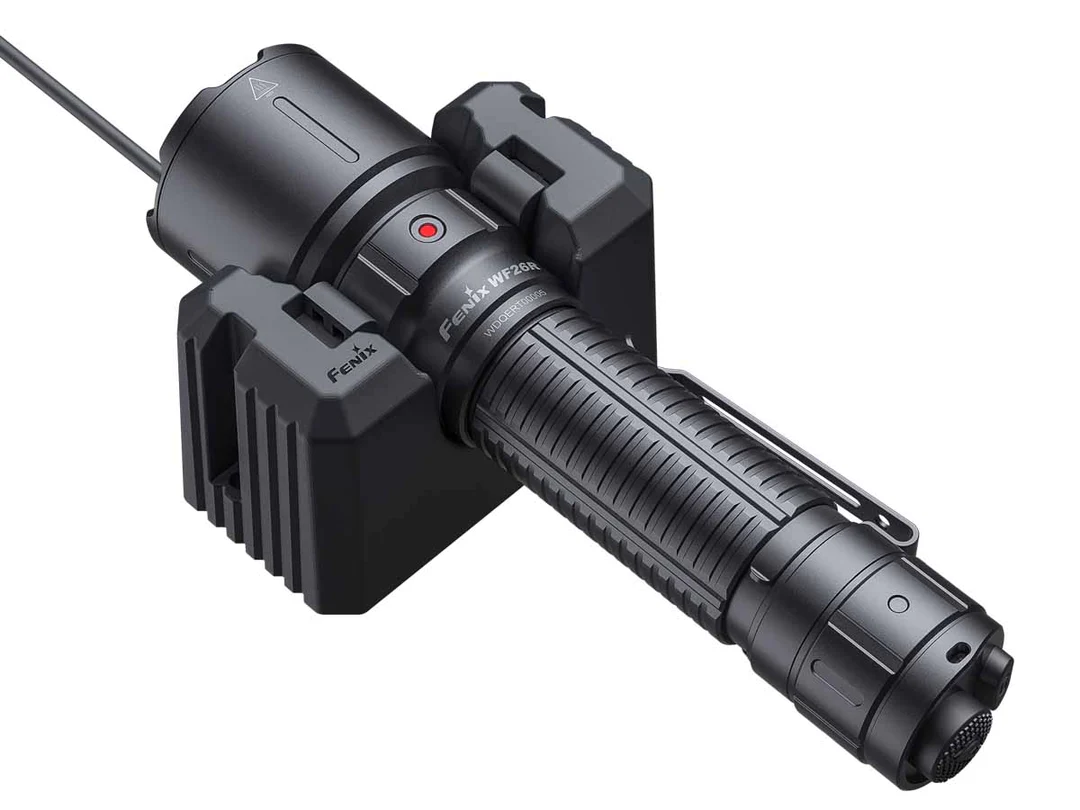 Torcia Industriale Fenix 300 Lumen con base ricarica