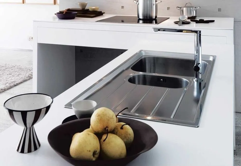 Franke NEX 651 Neptune 1 bowl and 1/2 built-in sink Franke NEX 651 Neptune 100 x 51 cm with right drainer in satin stainless steel