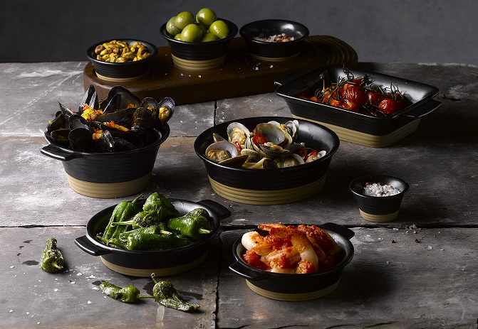 IGNEOUS-BLACK-TAPAS