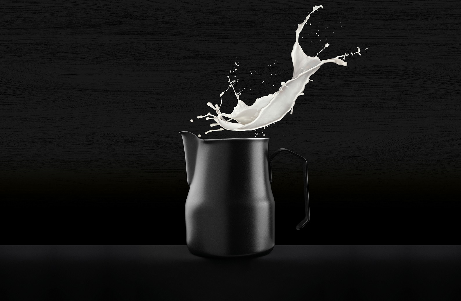 Milk Jug Arte Black